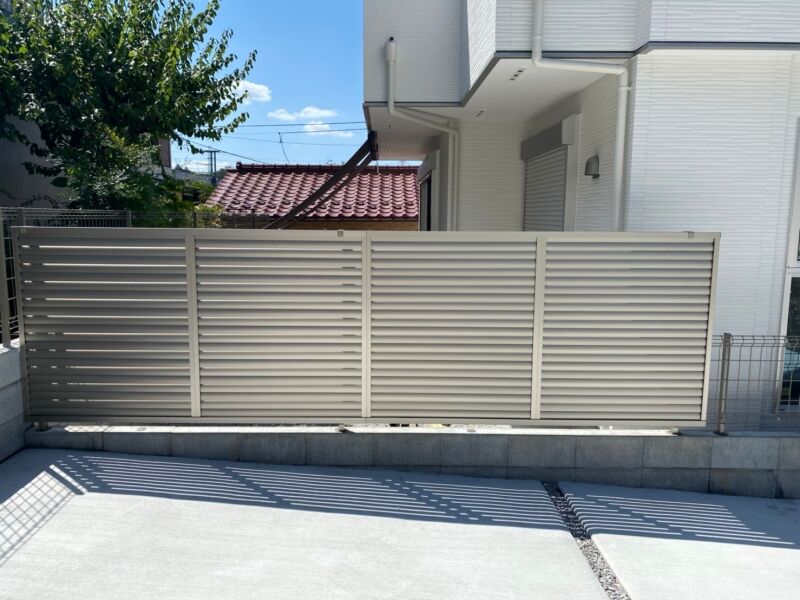 リクシル 目隠しフェンス